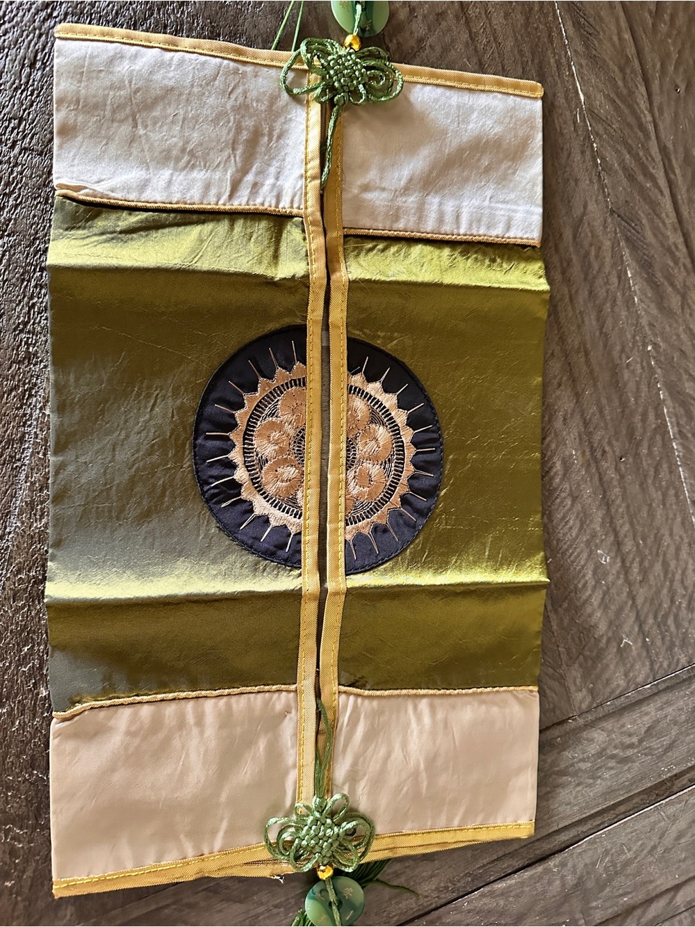 Tissue box cover.Green and Cream Embroidered Silk.